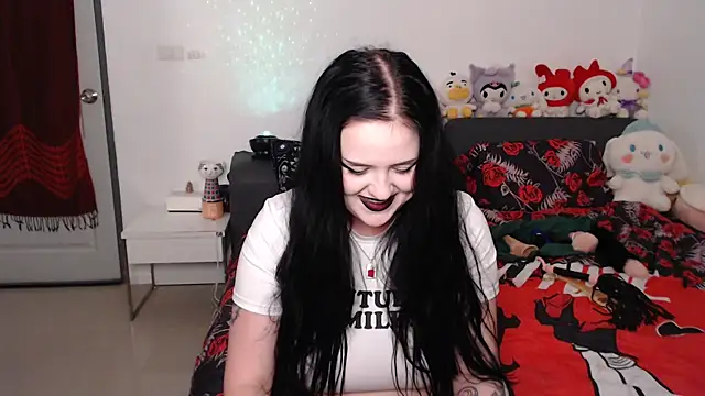 Snapshot of mrsemmablaze chatting on 03/16/25, 12:44 mrsemmablaze online show from 03/16/25, 12:44