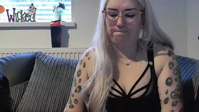 Sizzling Indie36 online show from 10/17/25, 08:06