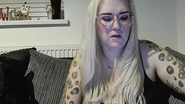 Sizzling Indie36 online show from 10/17/25, 08:11