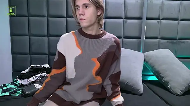 RafaelFisher online show from 11/26/25, 08:43