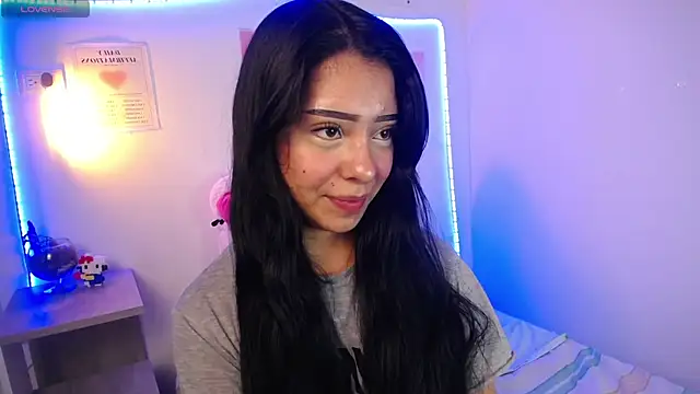 Emilybutterfly1 online show from 10/10/25, 09:14