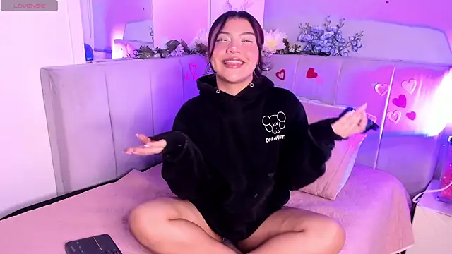 Snapshot of Zamantta chatting on 11/11/25, 05:18 Zamantta online show from 11/11/25, 05:18