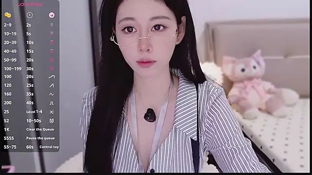 Yoyuyuy online show from 11/23/25, 11:37