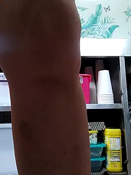 emiliemilf online show from 11/14/25, 02:32