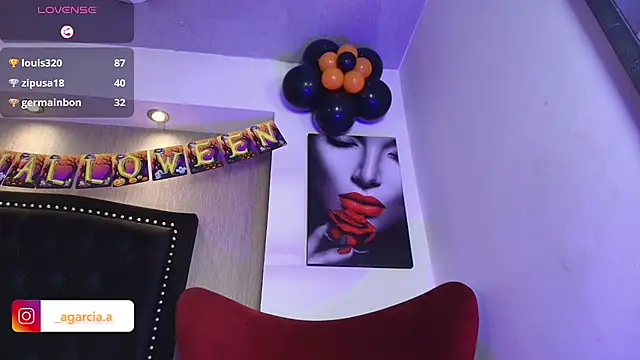 Snapshot of LiamWildx20 chatting on 10/29/25, 08:49 LiamWildx20 online show from 10/29/25, 08:49