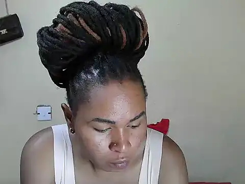 Creamy-Aisha online show from 11/13/25, 09:30