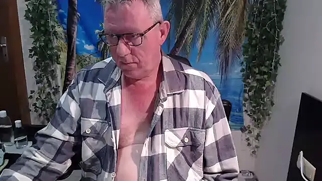 JamesBauer online show from 12/02/25, 04:40