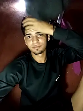 317894 online show from 11/04/25, 02:38