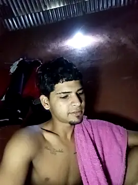 317894 online show from 11/12/25, 02:17