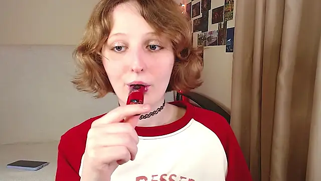 Snapshot of c0ralynx chatting on 11/01/25, 08:22 c0ralynx online show from 11/01/25, 08:22