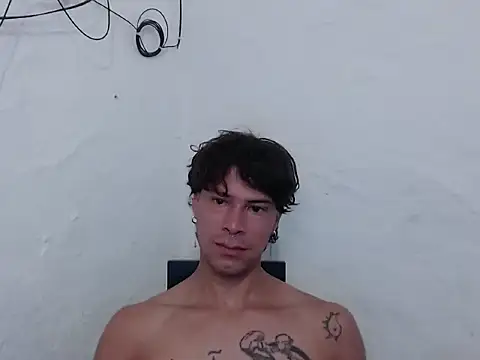 Snapshot of billykink chatting on 09/21/25, 02:29 billykink online show from 09/21/25, 02:29