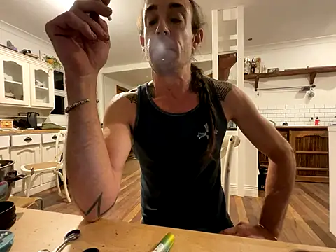 mastertittiefkr online show from 11/18/25, 10:09