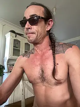 mastertittiefkr online show from 11/25/25, 06:24