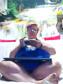 QueenPammy1 online show from 02/10/25, 09:36