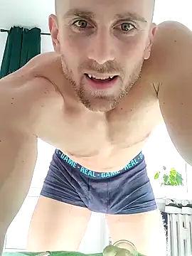 trainwithme online show from 10/15/25, 08:25