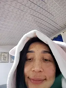 Elowyn online show from 10/20/25, 02:45