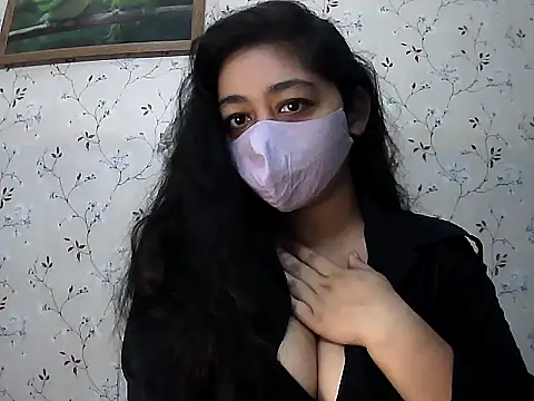 Snapshot of sonali4 chatting on 10/14/25, 10:49 sonali4 online show from 10/14/25, 10:49