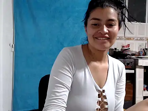 AlanaHotxx online show from 09/25/25, 07:01