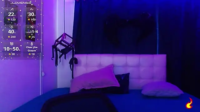 Snapshot of goth_minerva chatting on 11/05/25, 01:22 goth minerva online show from 11/05/25, 01:22