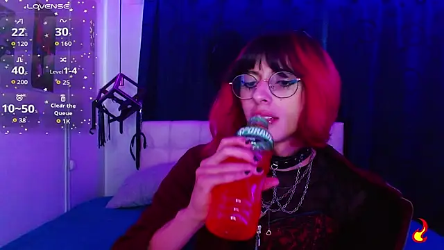 Snapshot of goth_minerva chatting on 11/10/25, 01:21 goth minerva online show from 11/10/25, 01:21