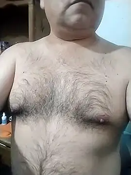 Snapshot of ERobnequizC25 chatting on 11/08/25, 09:24 ERobnequizC25 online show from 11/08/25, 09:24