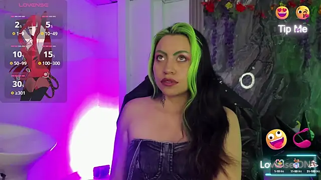 Snapshot of midory_ chatting on 10/11/25, 03:39 midory online show from 10/11/25, 03:39