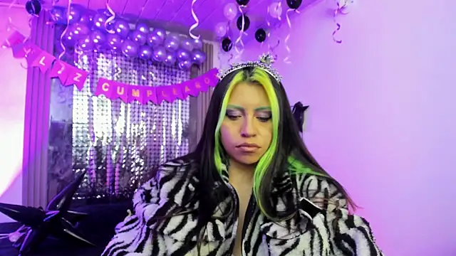 Snapshot of midory_ chatting on 10/29/25, 05:10 midory online show from 10/29/25, 05:10