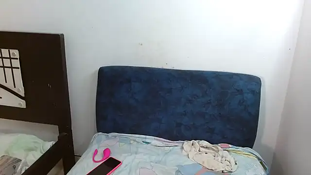 Allyson Mature online show from 10/18/25, 09:32