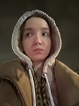 bambi lu online show from 11/17/25, 05:08