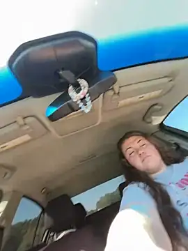 Snapshot of kushdoll99 chatting on 09/27/25, 04:23 kushdoll99 online show from 09/27/25, 04:23