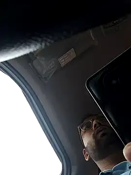 Snapshot of UAjit chatting on 09/14/25, 07:40 UAjit online show from 09/14/25, 07:40