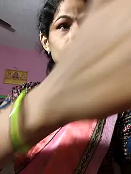 Eshna Dabral online show from 09/16/25, 12:44