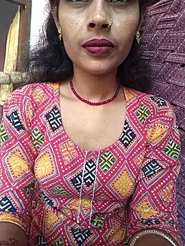 Eshna Dabral online show from 10/11/25, 02:22