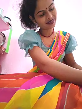 Eshna Dabral online show from 10/27/25, 01:42