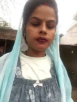 Eshna Dabral online show from 10/31/25, 07:53