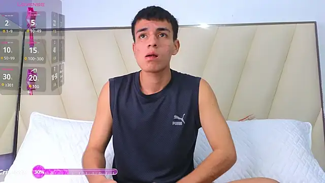 Snapshot of Hotboy21_ chatting on 10/08/25, 03:48 Hotboy21 online show from 10/08/25, 03:48