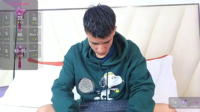 Snapshot of Hotboy21_ chatting on 10/17/25, 03:53 Hotboy21 online show from 10/17/25, 03:53