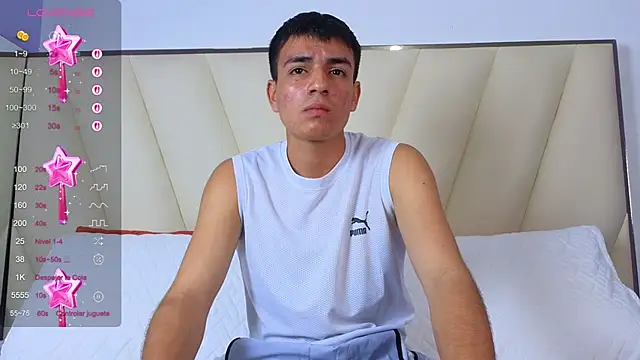 Snapshot of Hotboy21_ chatting on 10/31/25, 03:40 Hotboy21 online show from 10/31/25, 03:40