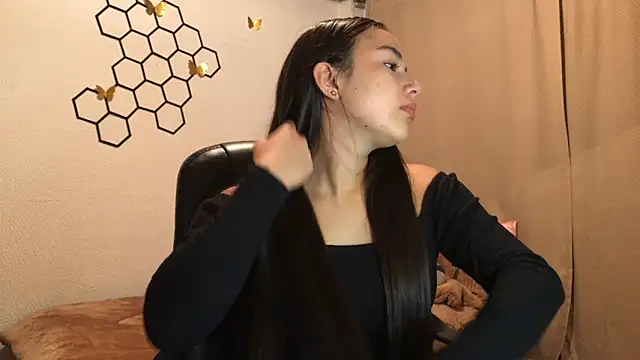 amelia hall online show from 11/04/25, 12:48