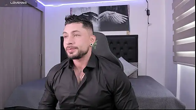 santi aesthetic online show from 10/12/25, 09:03