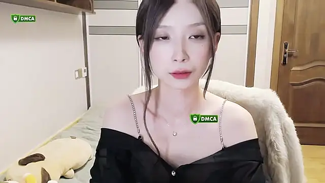 Snapshot of ke-le chatting on 09/28/25, 03:28 ke-le online show from 09/28/25, 03:28