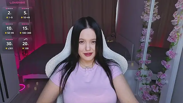 Betty  Davvis online show from 10/15/25, 01:22