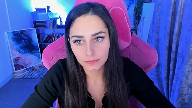 Snapshot of ValeriiMills chatting on 10/27/25, 02:43 ValeriiMills online show from 10/27/25, 02:43