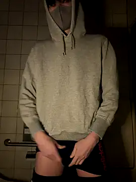 Snapshot of vector9mm chatting on 11/23/25, 05:46 vector9mm online show from 11/23/25, 05:46