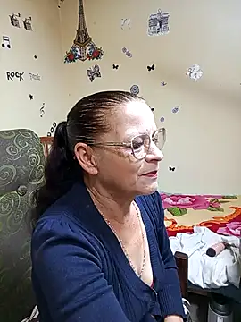 katrina perez online show from 09/12/25, 09:59