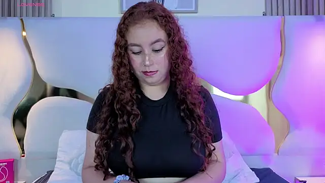 AmmberJones online show from 09/17/25, 12:18