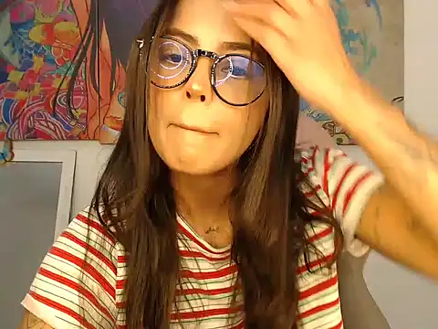 Sweetcandy18 Little online show from 10/15/25, 09:59