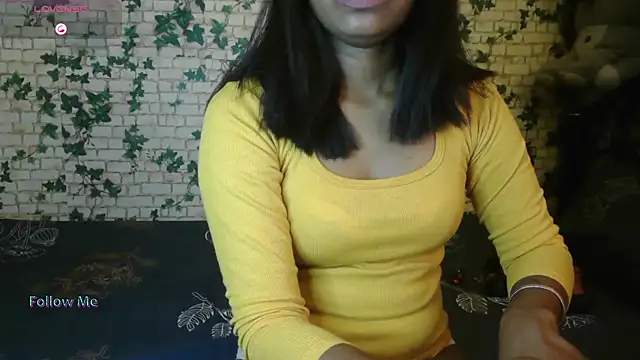 Trishna love online show from 11/17/25, 01:55