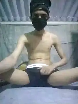 HannanKhan25 online show from 10/21/25, 07:36