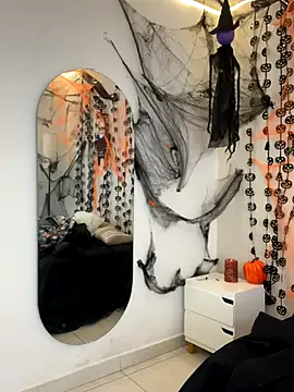 Kariina  69 online show from 11/04/25, 03:27